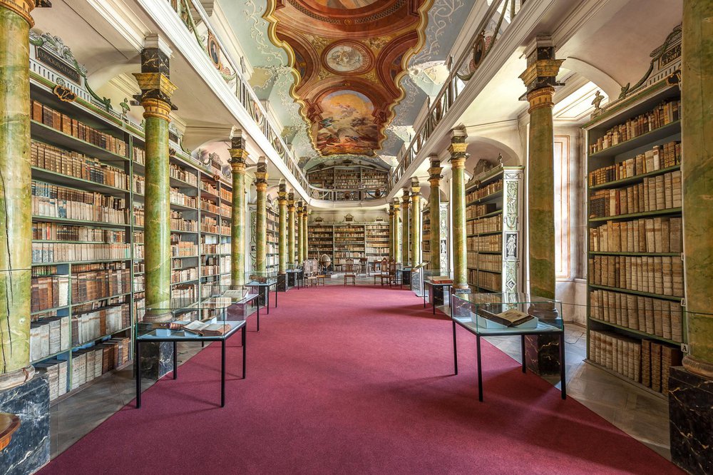 Klášter-Broumov-historická-knihovna (2)