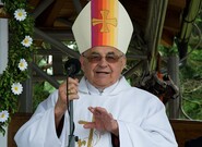 Vychází kniha svědectví o Miloslavu kardinálu Vlkovi