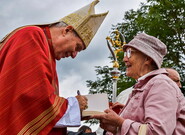 Kardinál Christoph Schönborn je přímým potomkem svaté Ludmily, zjistili historici a genealogové