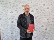 Papež František v nové knize Proti válce vybízí k odvaze budovat mír 