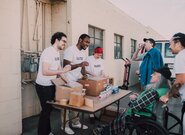 Je to dům plný pomoci, říká o nově zrekonstruovaném prostoru pražské charity jeho pracovnice