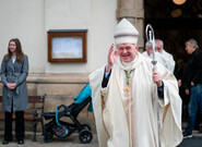 Nový olomoucký arcibiskup Nuzík se ujme úřadu, slavnostní obřad popsal na Proglasu mluvčí Gračka